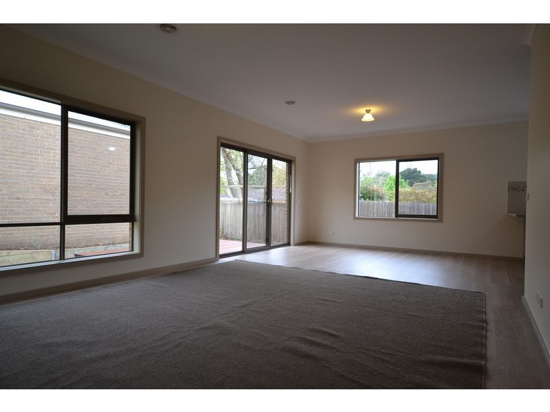 2/5 Alex Court, Mooroolbark VIC 3138