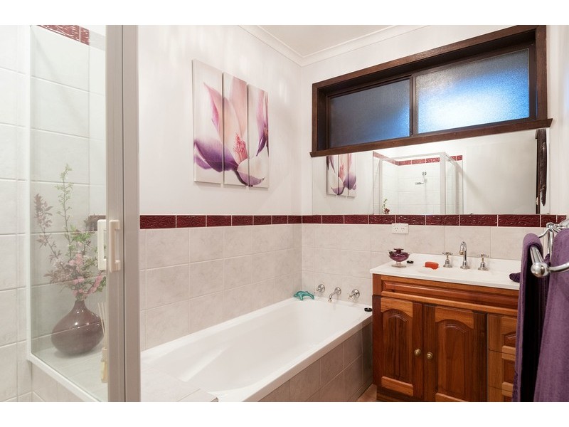 11 Malcolm Court, Croydon North VIC 3136