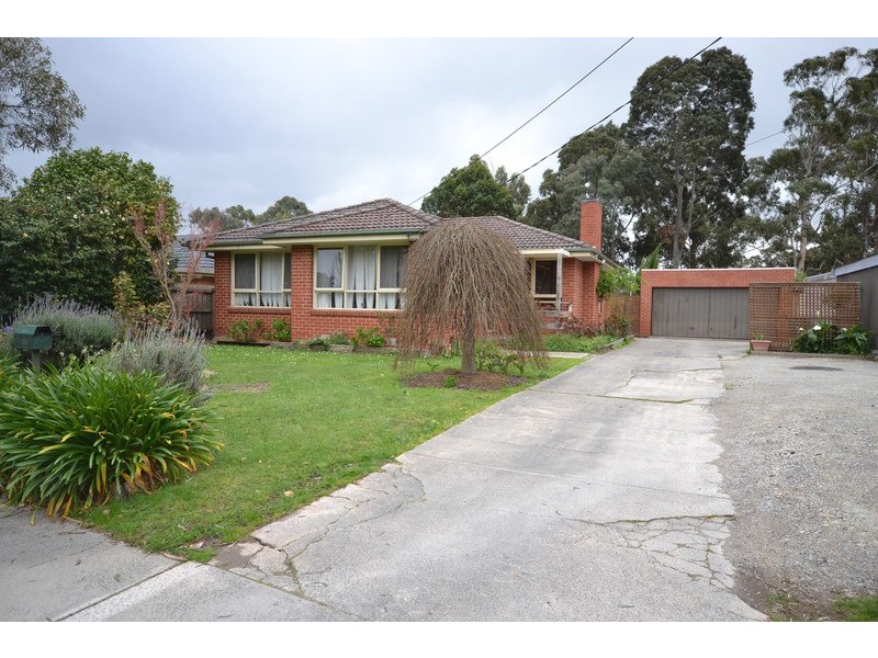 30 Binbrook Drive, Croydon VIC 3136