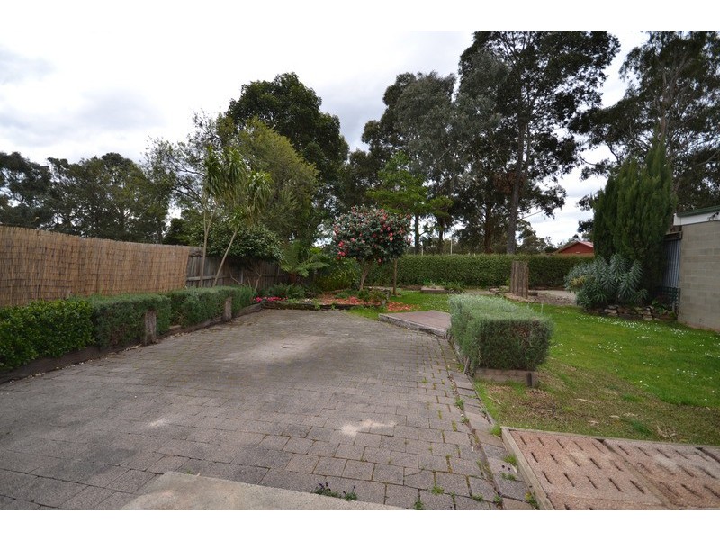 30 Binbrook Drive, Croydon VIC 3136