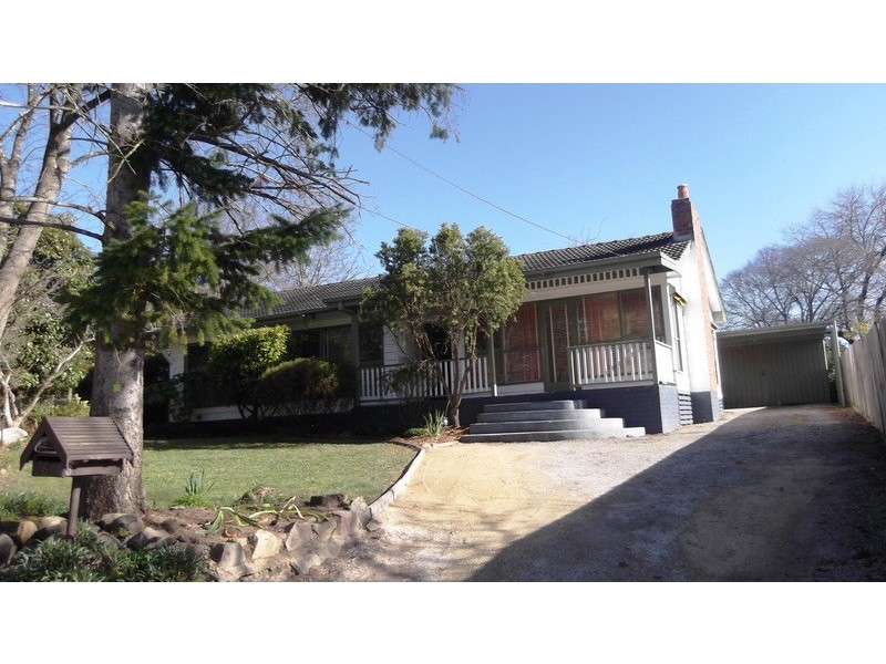 6 Summit Court, Mooroolbark VIC 3138