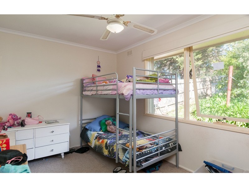 19 Barina Avenue, Mooroolbark VIC 3138