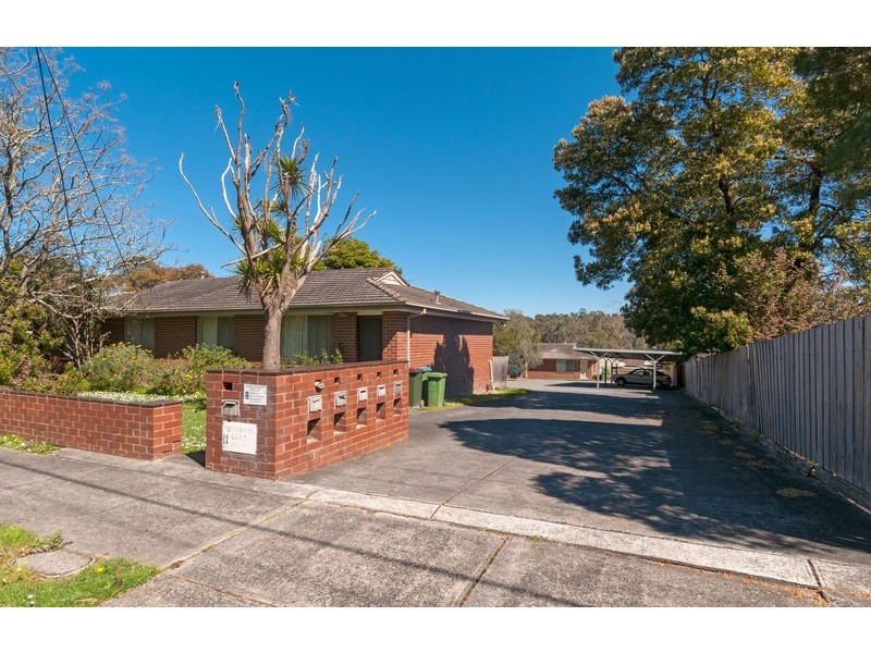 3/11 Churchill Road, Croydon VIC 3136