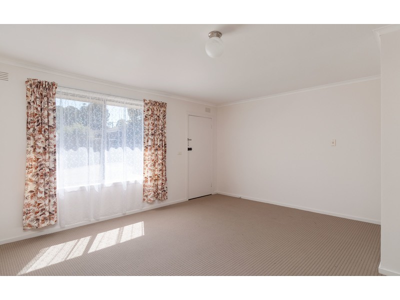 3/11 Churchill Road, Croydon VIC 3136