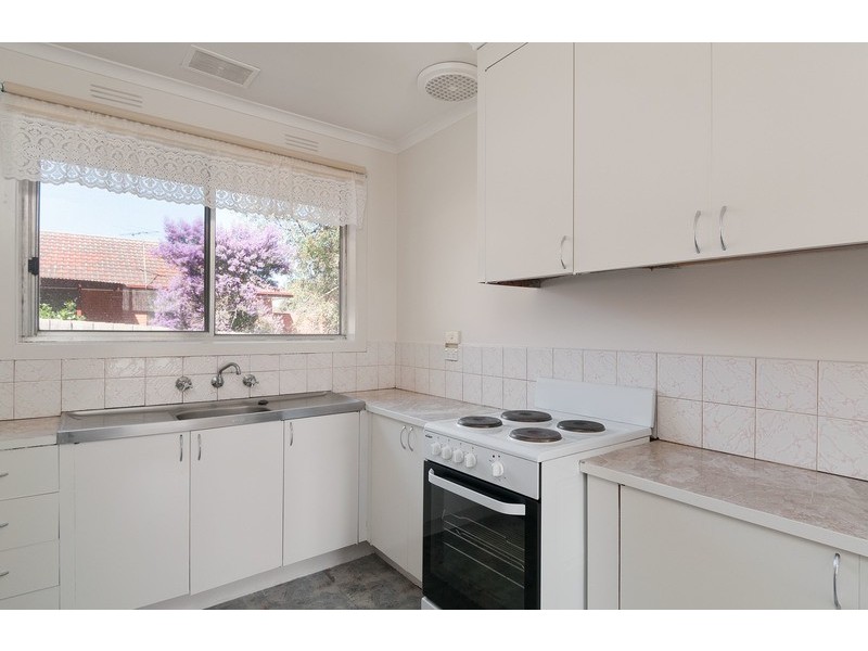 3/11 Churchill Road, Croydon VIC 3136