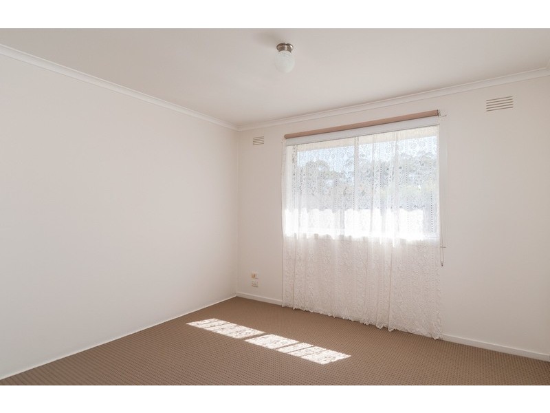 3/11 Churchill Road, Croydon VIC 3136