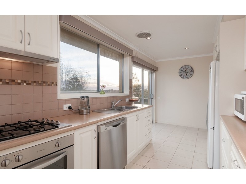 1 Meridian Court, Mooroolbark VIC 3138