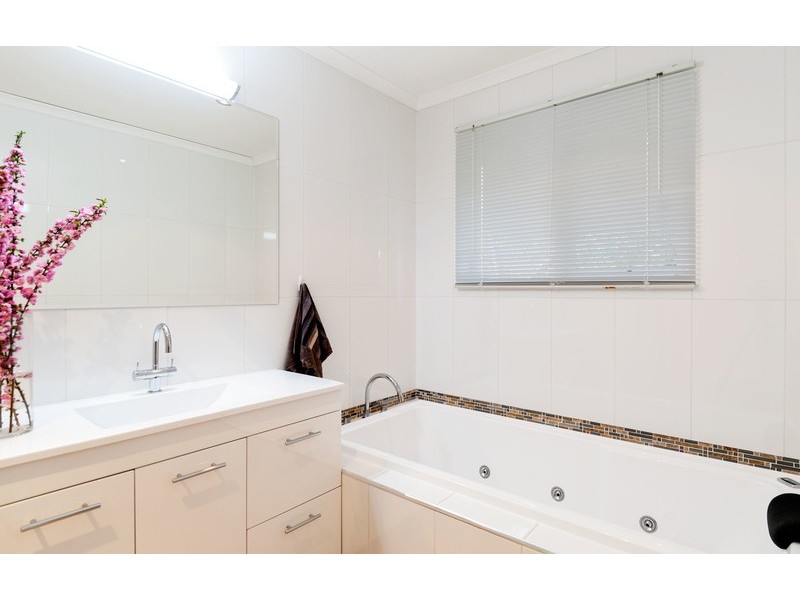 1 Meridian Court, Mooroolbark VIC 3138