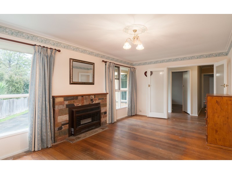 35 Swinburne Avenue, Mooroolbark VIC 3138