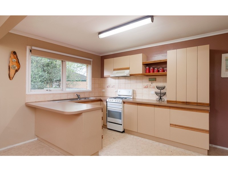 35 Swinburne Avenue, Mooroolbark VIC 3138