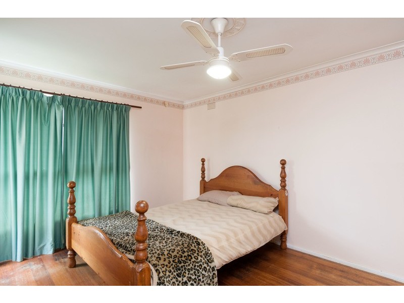 35 Swinburne Avenue, Mooroolbark VIC 3138