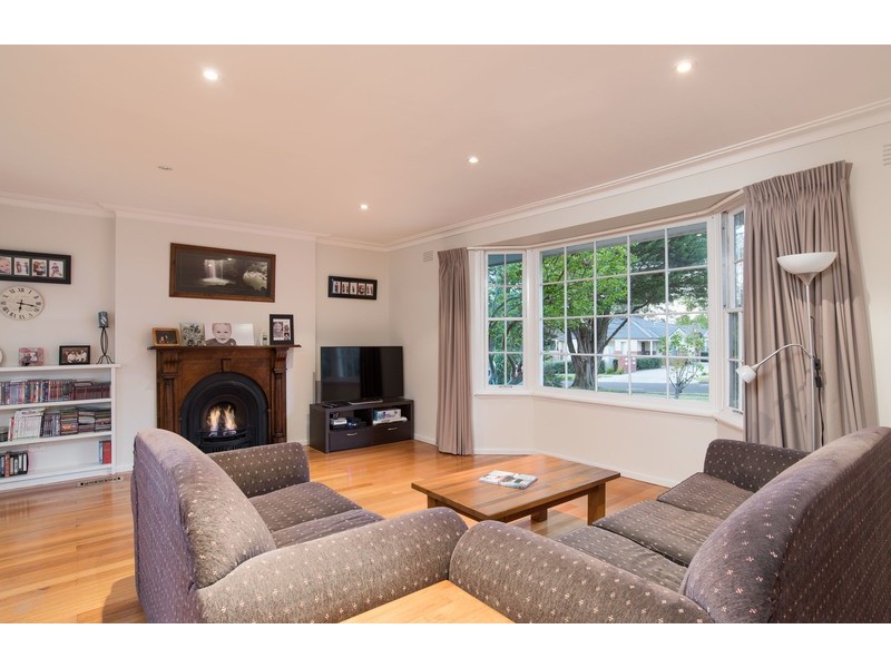 13 Macmillan Street, Mooroolbark VIC 3138