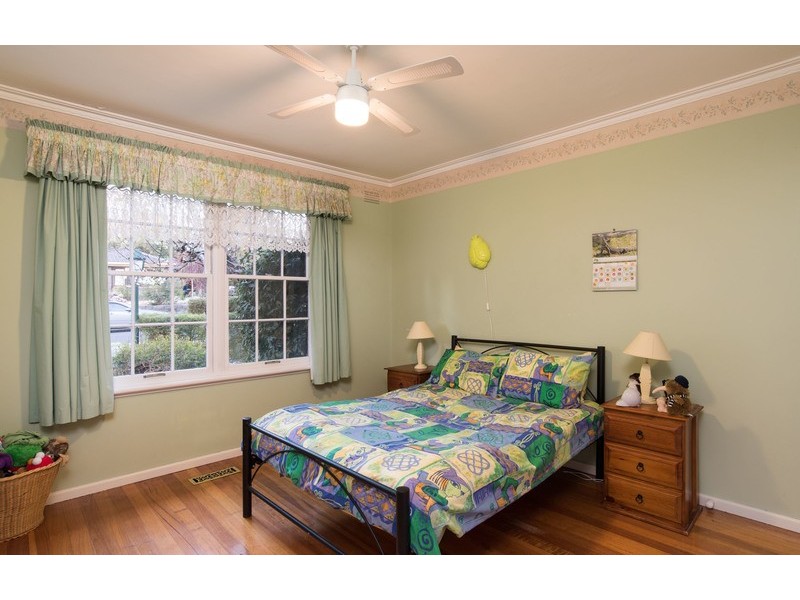 13 Macmillan Street, Mooroolbark VIC 3138