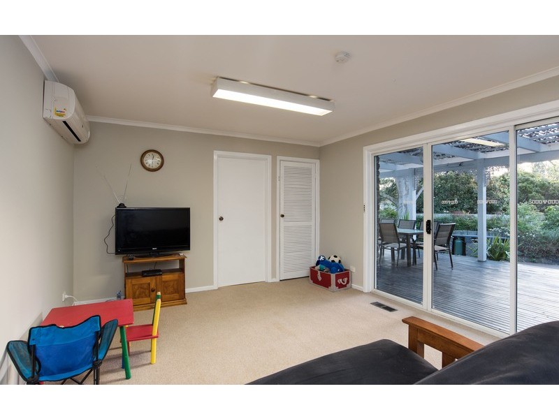 13 Macmillan Street, Mooroolbark VIC 3138