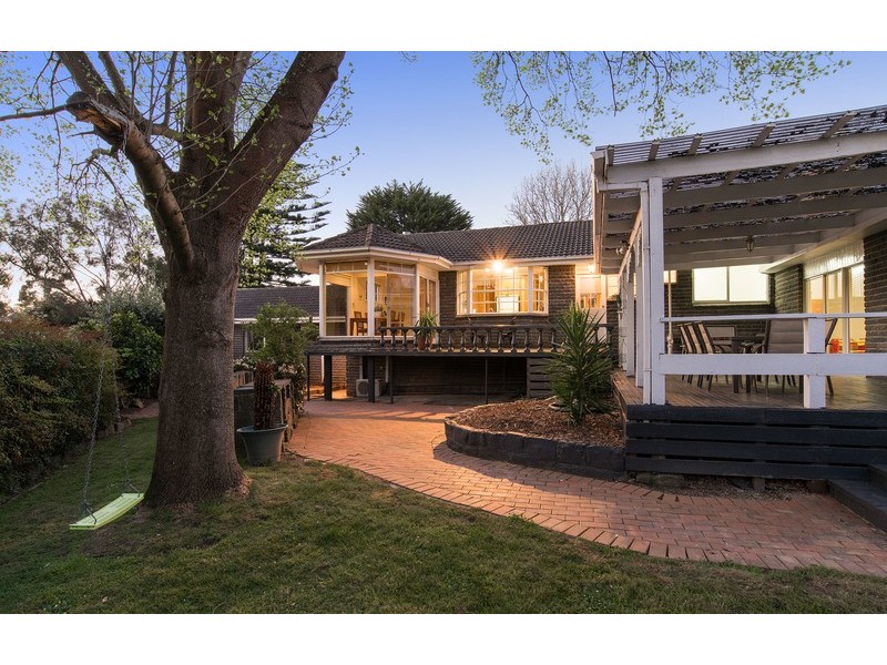 13 Macmillan Street, Mooroolbark VIC 3138