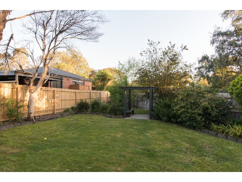 13 Macmillan Street, Mooroolbark VIC 3138