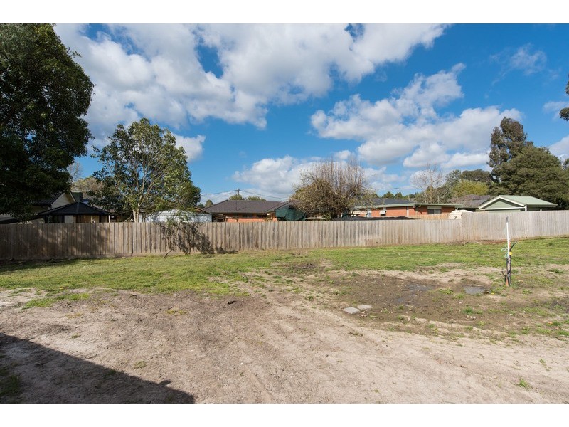 2-3 Lorna Court, Mooroolbark VIC 3138