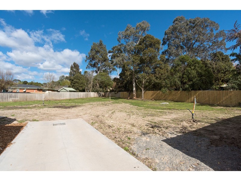 2-3 Lorna Court, Mooroolbark VIC 3138