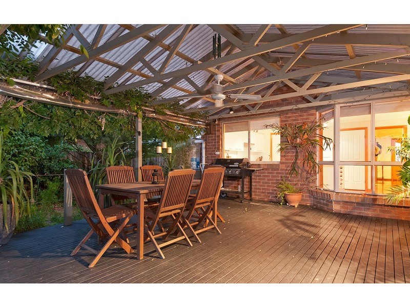 13 Hilledge Lane, Mooroolbark VIC 3138