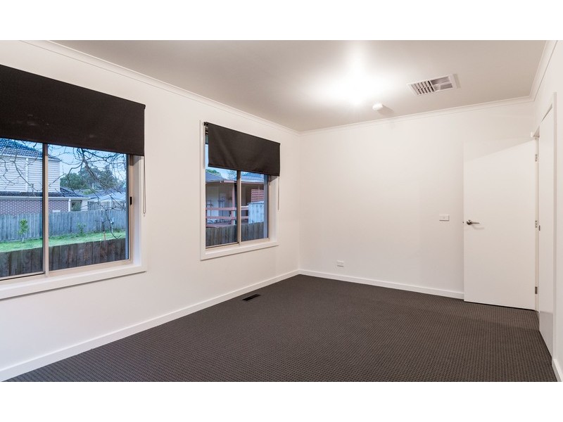 19a Lincoln Road, Croydon VIC 3136