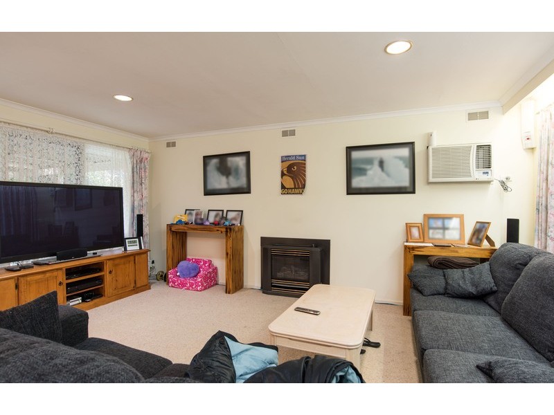 138 Hayrick Lane, Mooroolbark VIC 3138