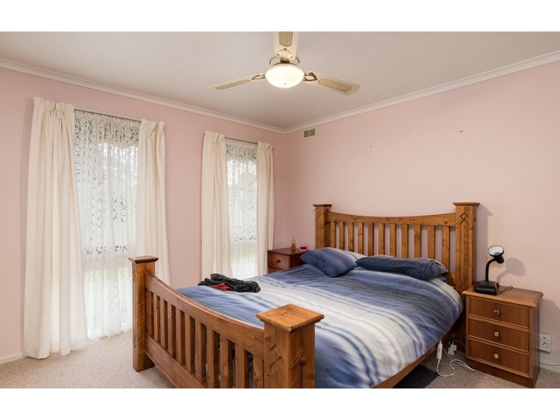 138 Hayrick Lane, Mooroolbark VIC 3138