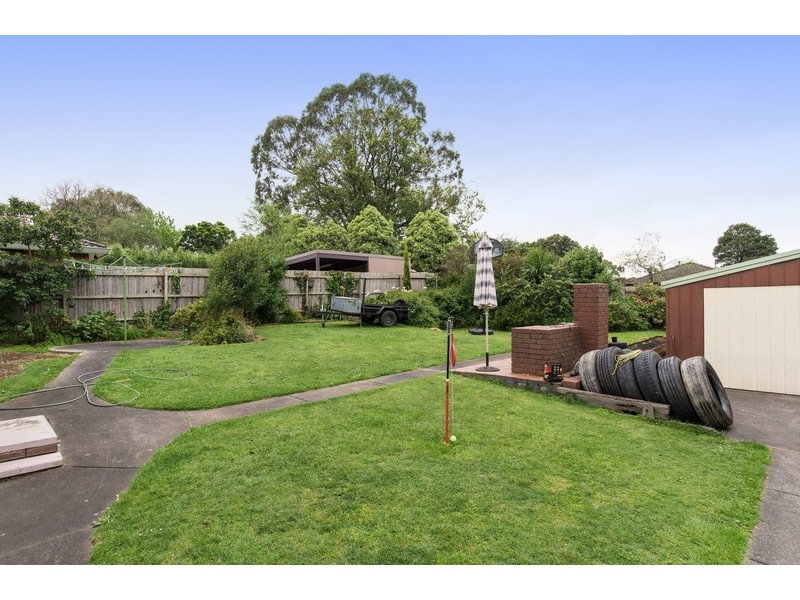 138 Hayrick Lane, Mooroolbark VIC 3138