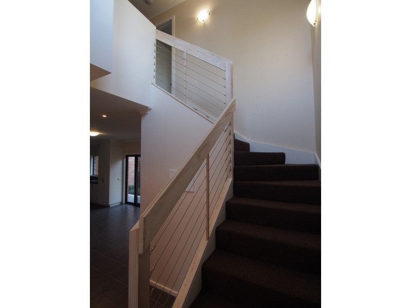 2/15 Ross Road, Croydon VIC 3136