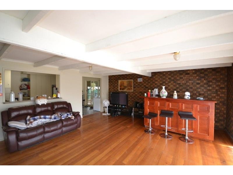116 Esther Crescent, Mooroolbark VIC 3138