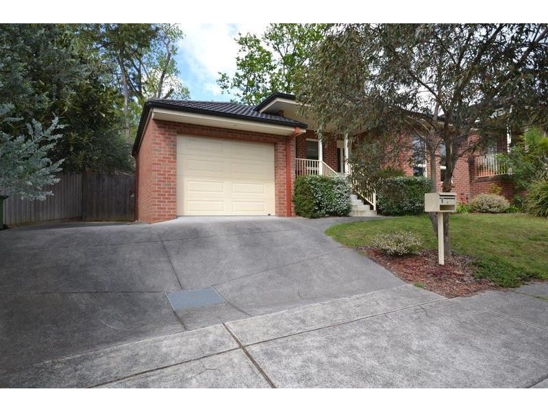 8 Balmoral Street, Kilsyth VIC 3137