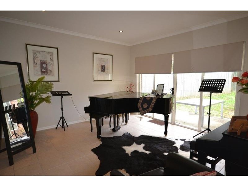 8 Balmoral Street, Kilsyth VIC 3137