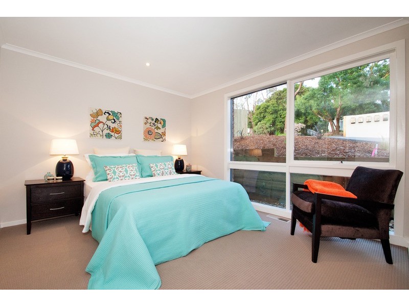 11 Arlie Crescent, Montrose VIC 3765