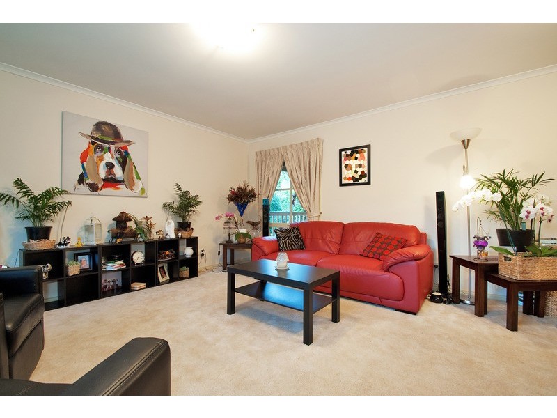 16 Kirkford Drive, Mooroolbark VIC 3138