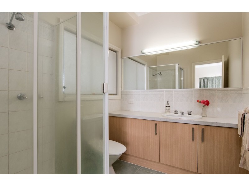 1 Hyde Park Walk, Mooroolbark VIC 3138