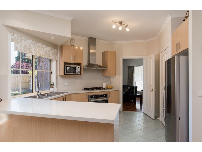 1 Hyde Park Walk, Mooroolbark VIC 3138
