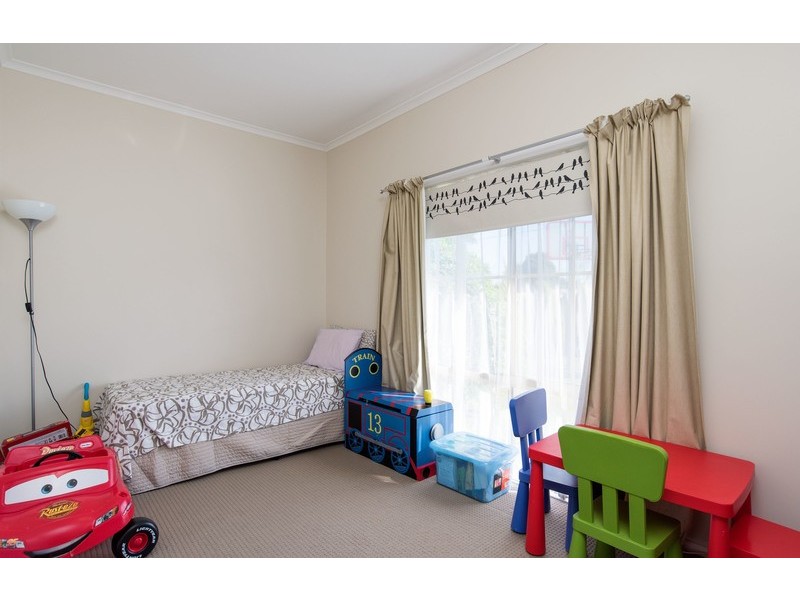 1 Hyde Park Walk, Mooroolbark VIC 3138