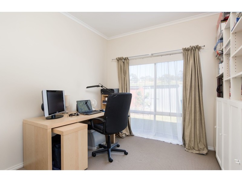 1 Hyde Park Walk, Mooroolbark VIC 3138