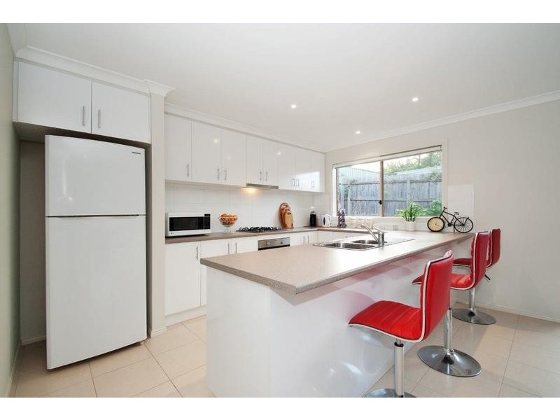 4 Summit Court, Mooroolbark VIC 3138