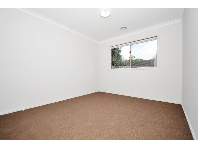 4 Summit Court, Mooroolbark VIC 3138