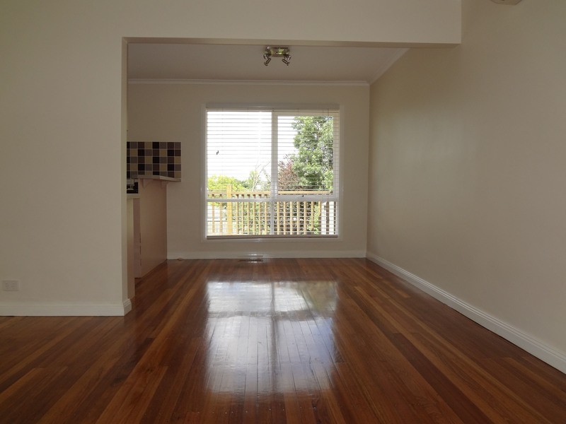 15 Kalimna Street, Mooroolbark VIC 3138