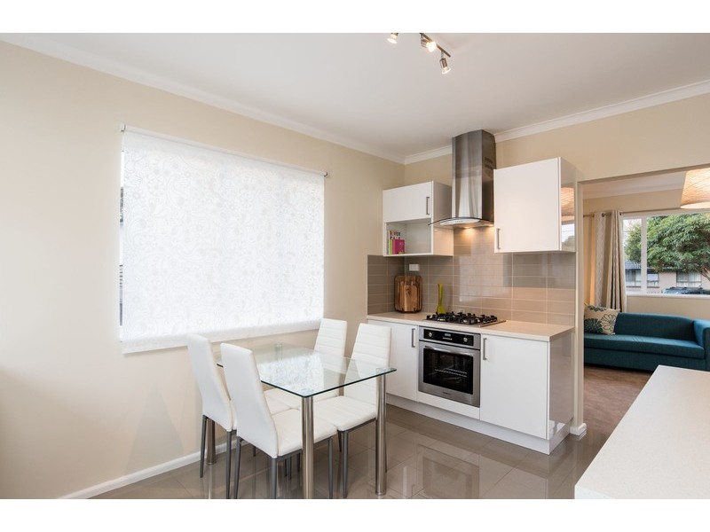 1/11 Binbrook Drive, Croydon VIC 3136
