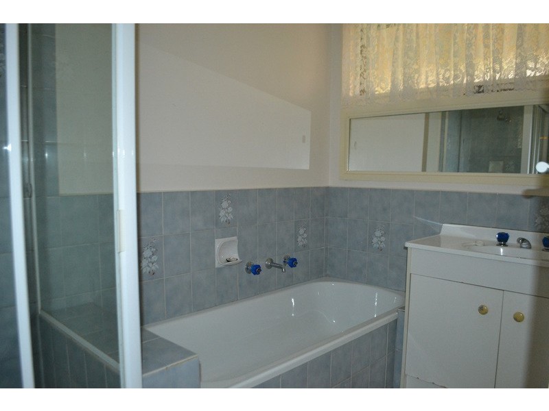 8 Dobell Place, Mooroolbark VIC 3138