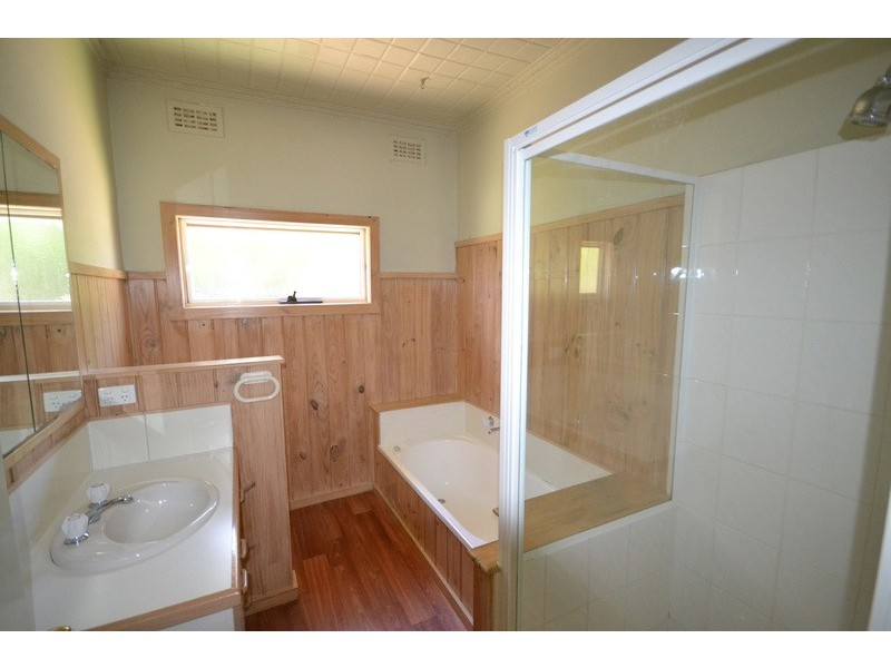 6 Eothen Lane, Kilsyth VIC 3137