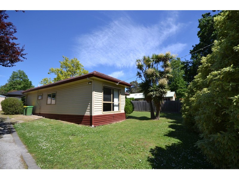 6 Eothen Lane, Kilsyth VIC 3137