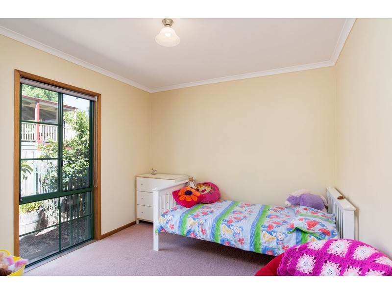 11 Belair Close, Seville VIC 3139