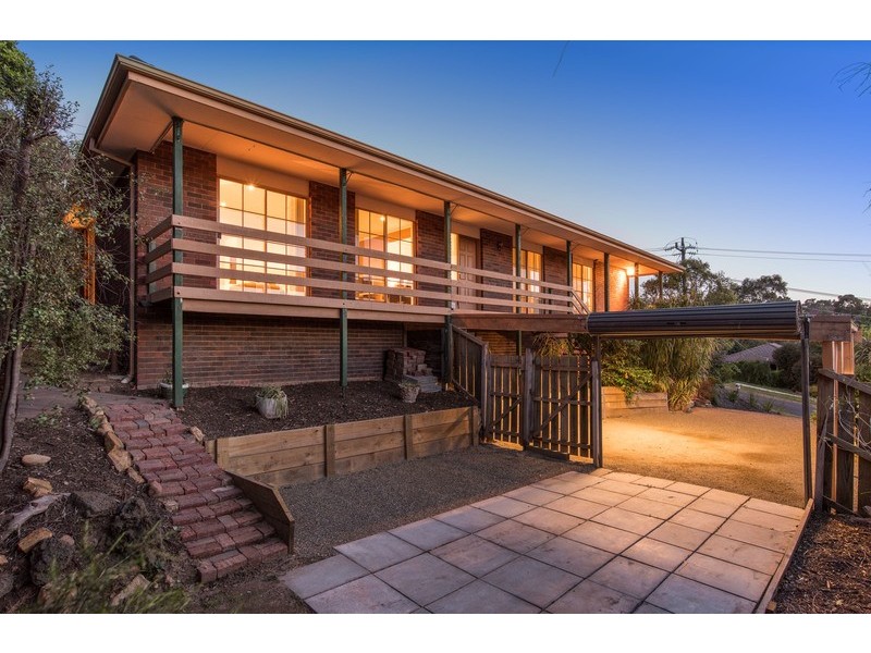 71 Zina Grove, Mooroolbark VIC 3138