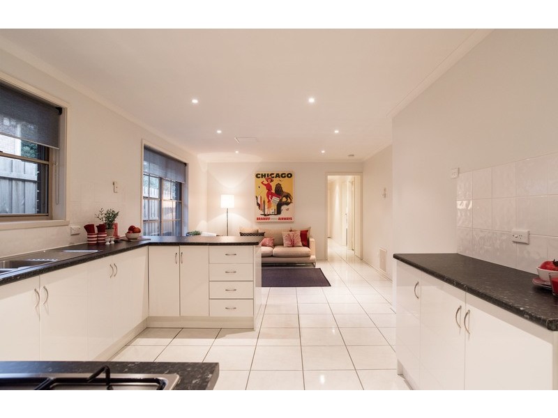71 Zina Grove, Mooroolbark VIC 3138