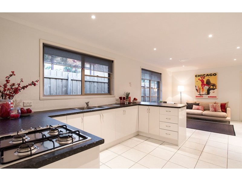 71 Zina Grove, Mooroolbark VIC 3138