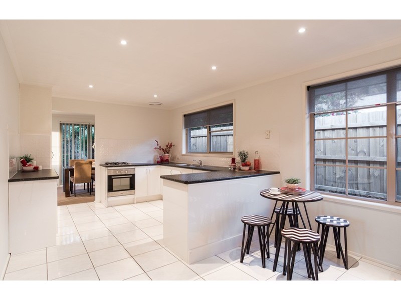 71 Zina Grove, Mooroolbark VIC 3138