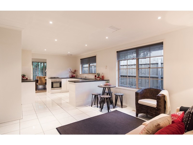 71 Zina Grove, Mooroolbark VIC 3138